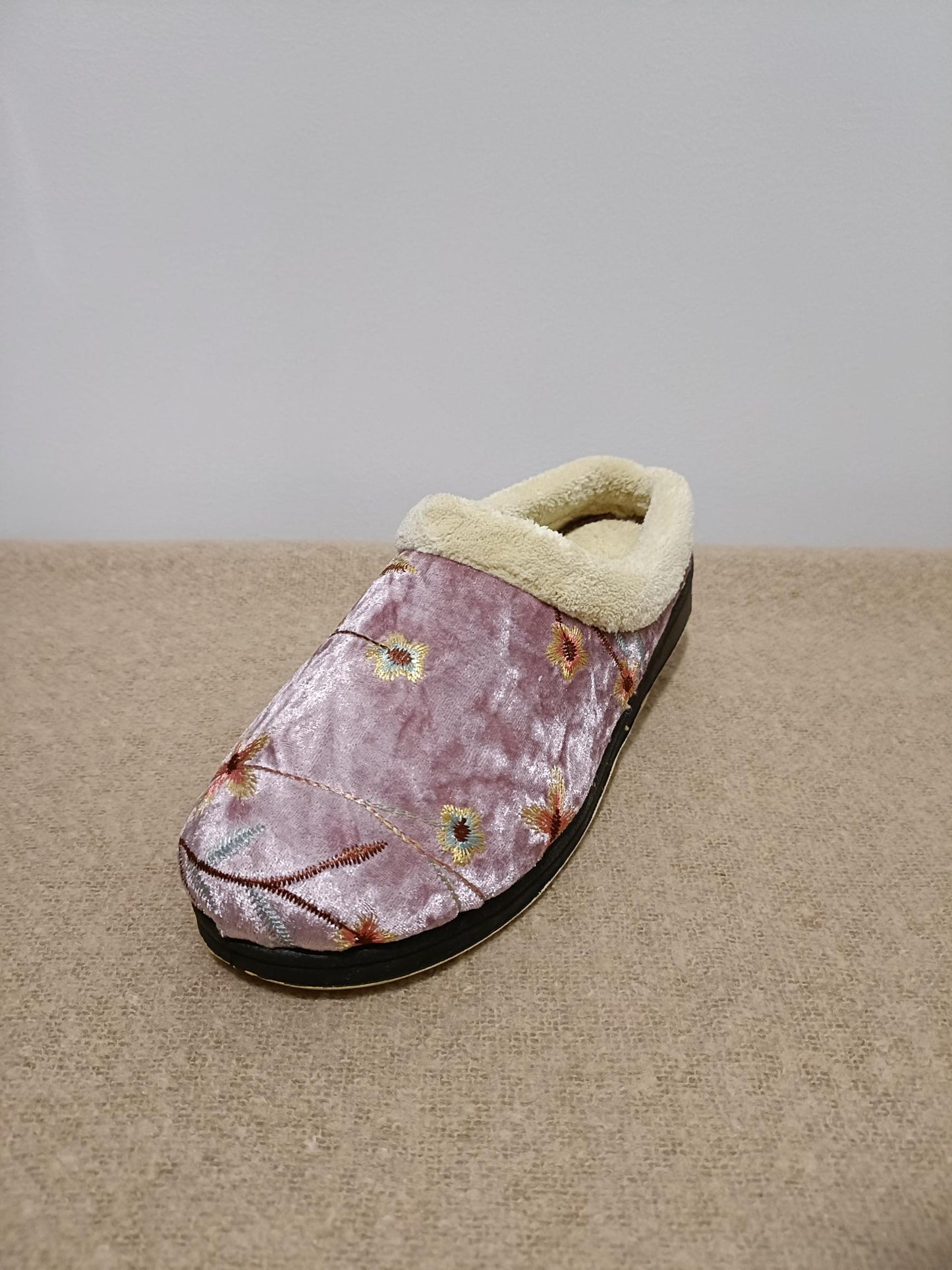 Endy Slipper