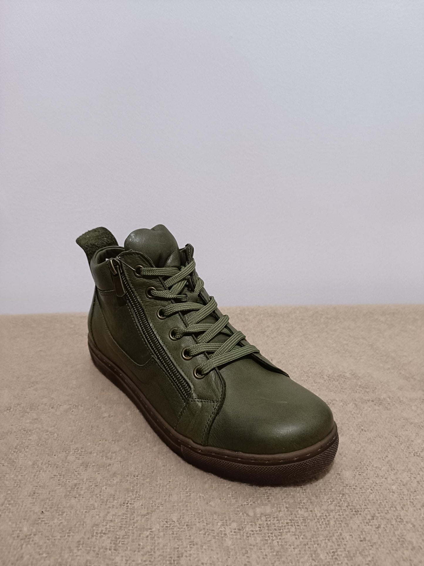 EG1570 Cabello Shoe