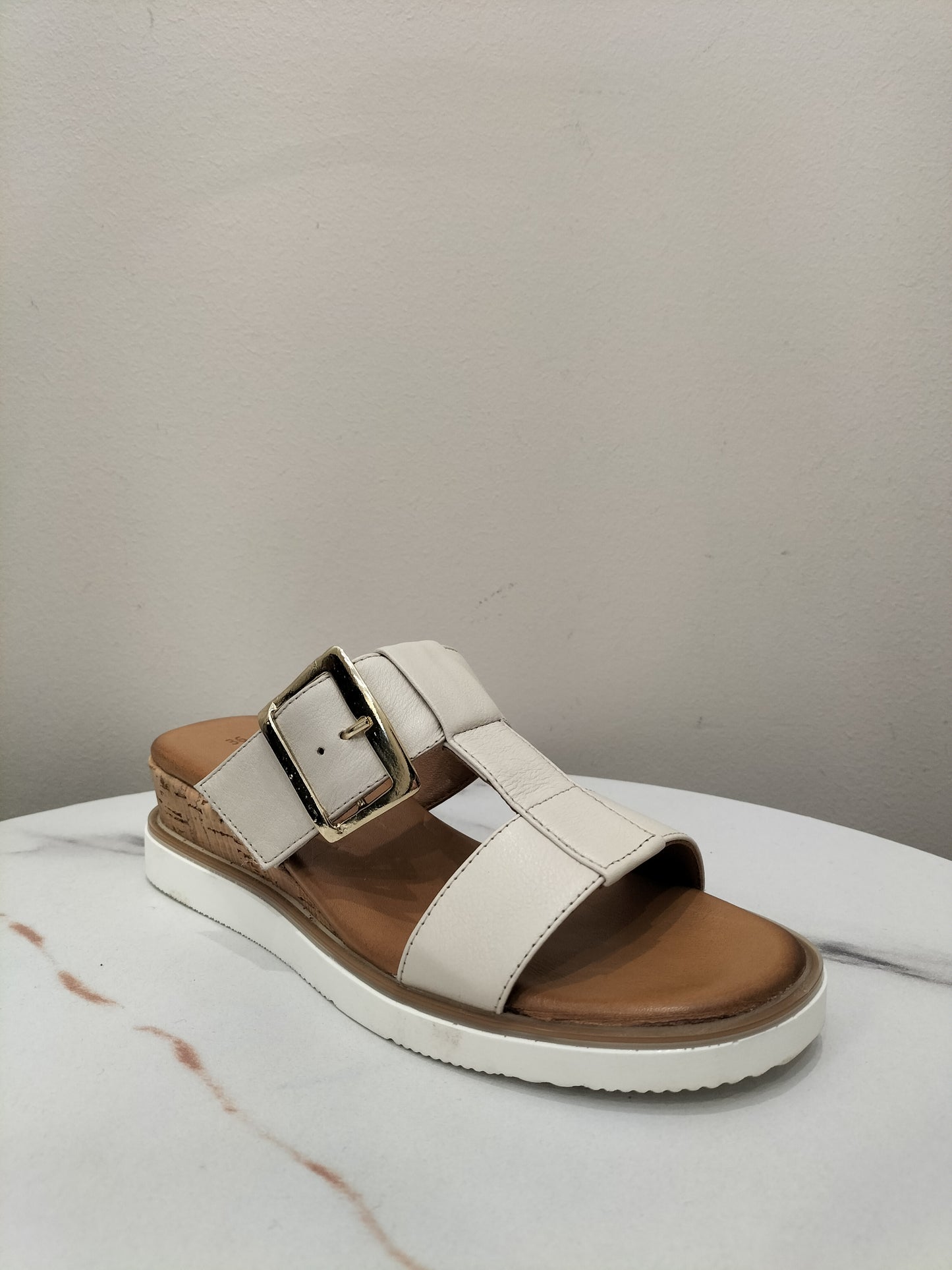 Amara Cabello Shoe