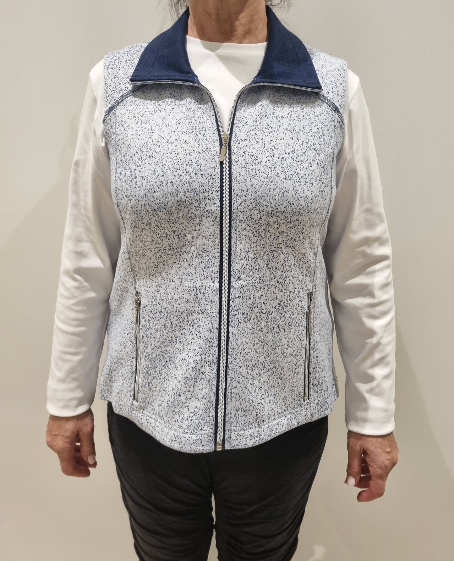 Trim Zip Vest