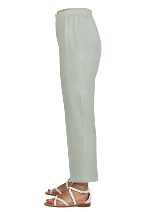 Classic Petite Shorter Pant Summer Weight