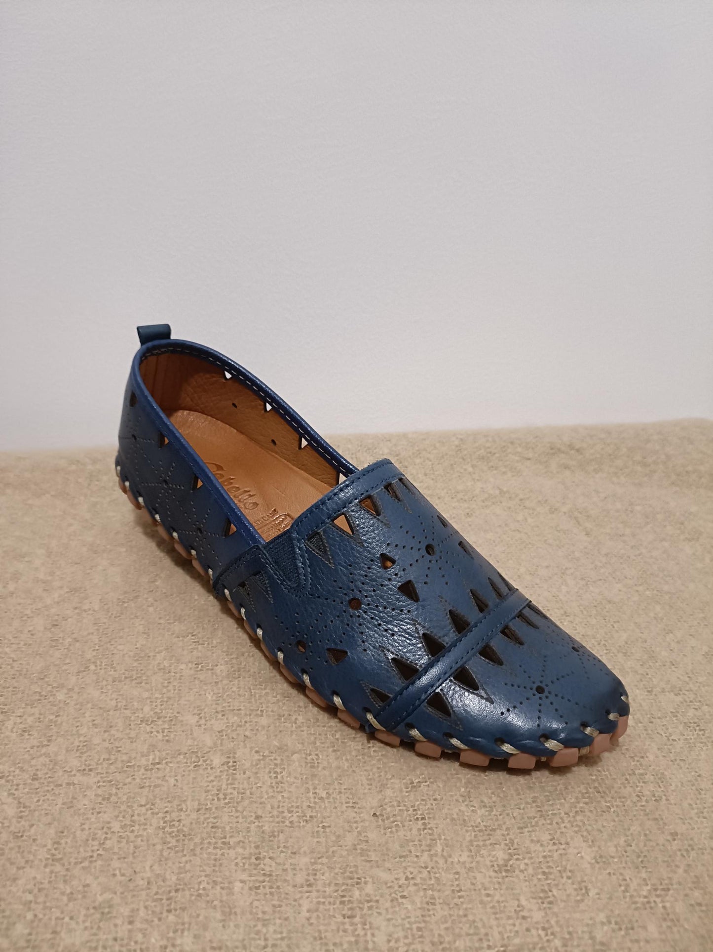 Myriad Cabello Shoe