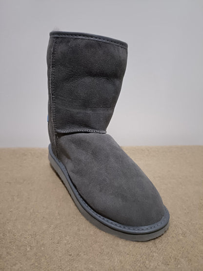 3 Quarter Blue Sheep Boot