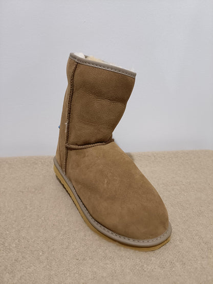 3 Quarter Blue Sheep Boot