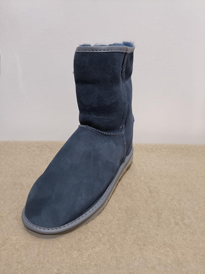 3 Quarter Blue Sheep Boot