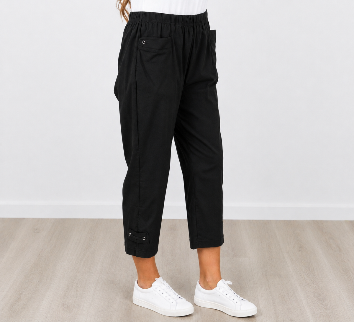 Supreme 3/4 Tab Pant