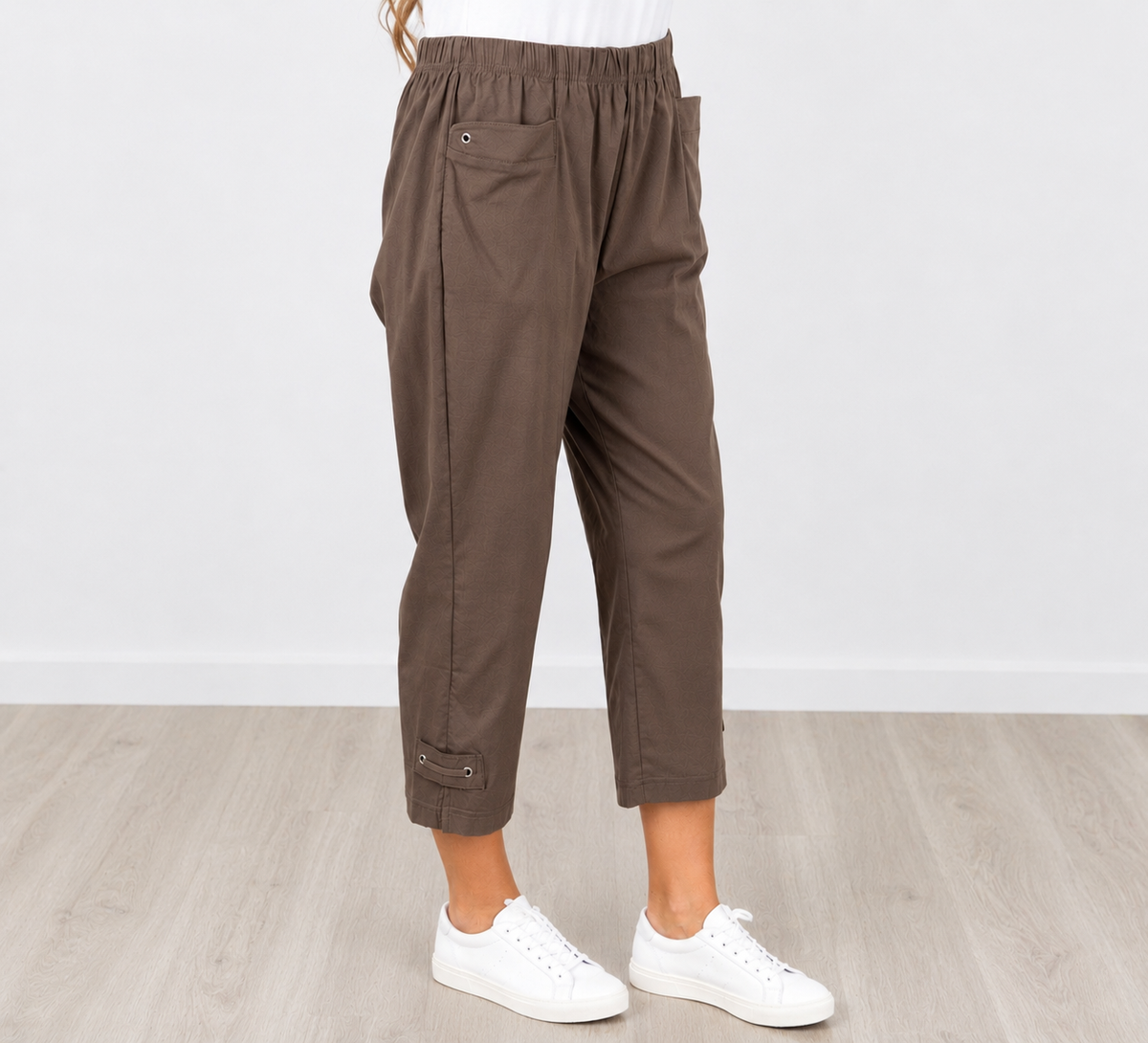 Supreme 3/4 Tab Pant