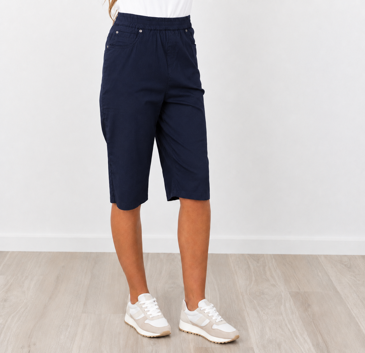 SUPREME CAPRI SHORT