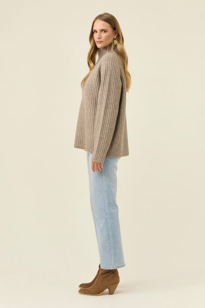 Miru Jumper