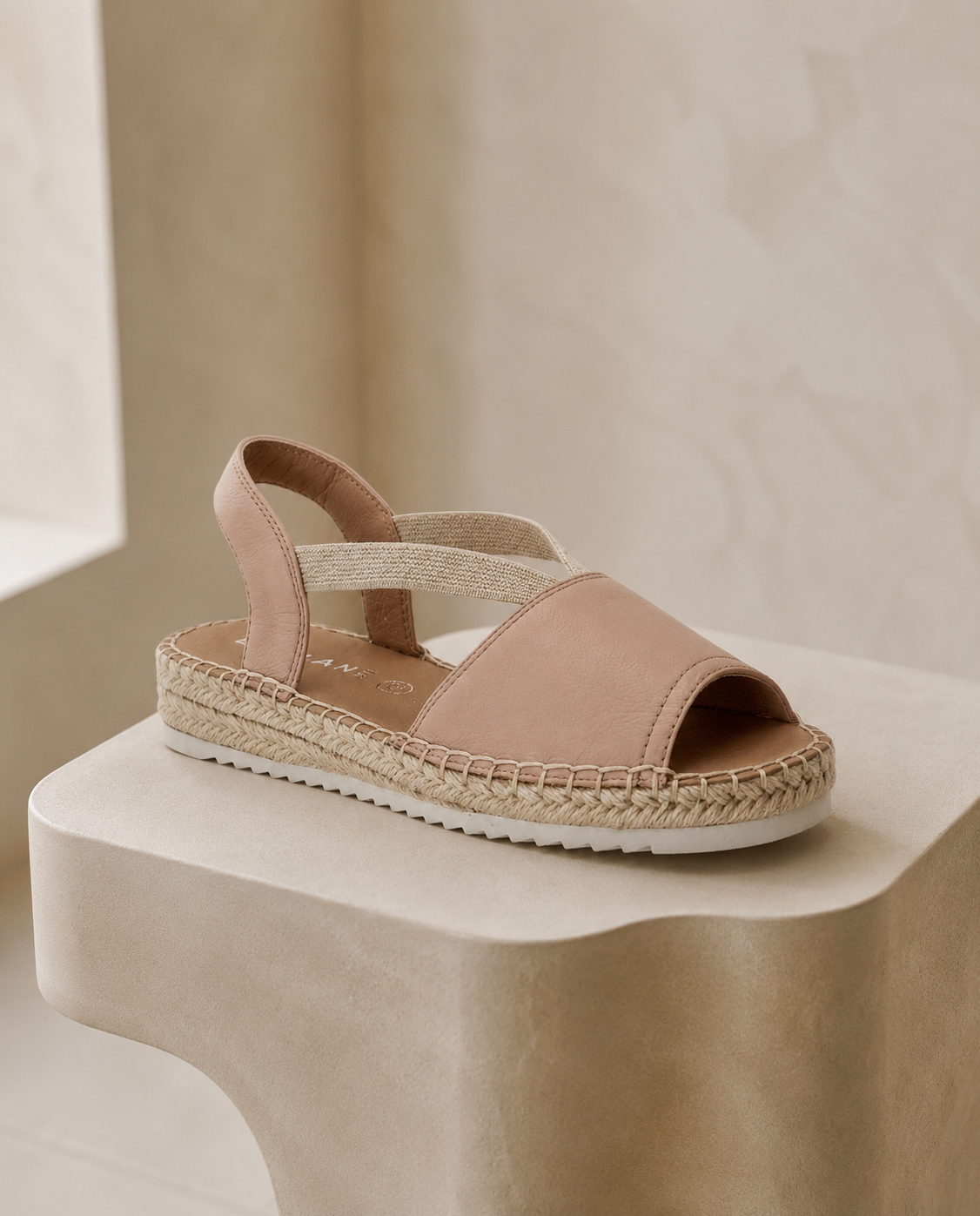 Claudia Sandal Bay Lane