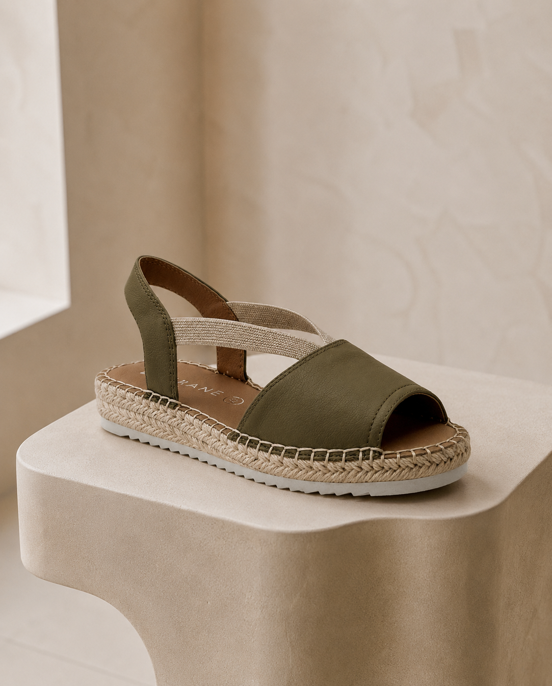 Claudia Sandal Bay Lane