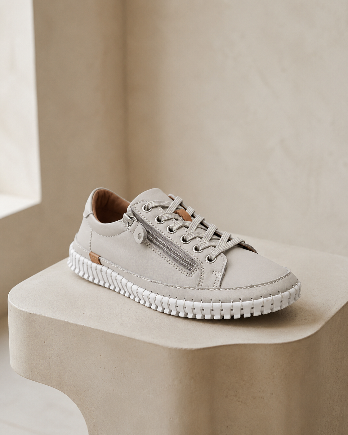 Tylisha sneaker CC Resorts