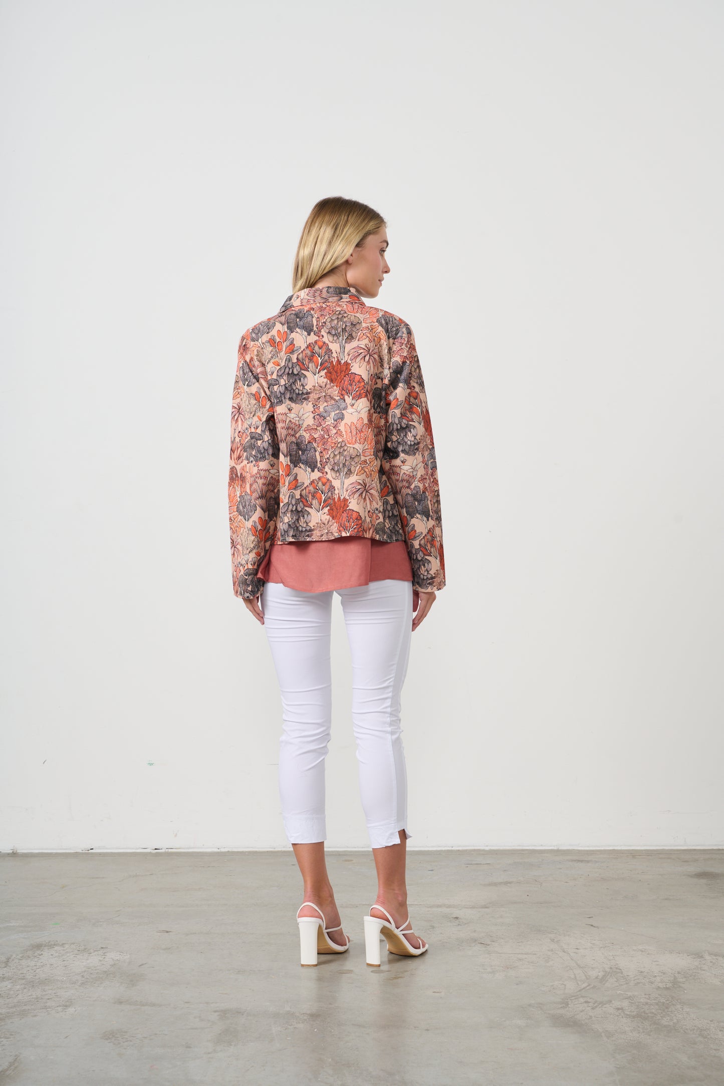 Jacket Collared w Pockets