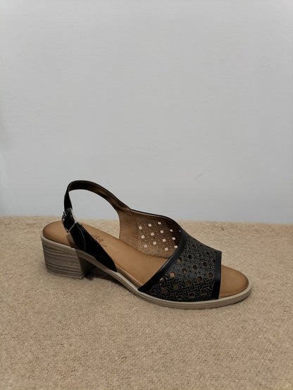 Emina Cabello Sandal