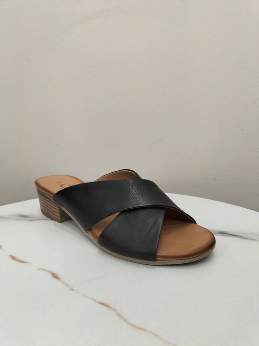 Cabello Deran Sandal