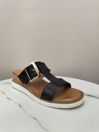 Amara Cabello Shoe