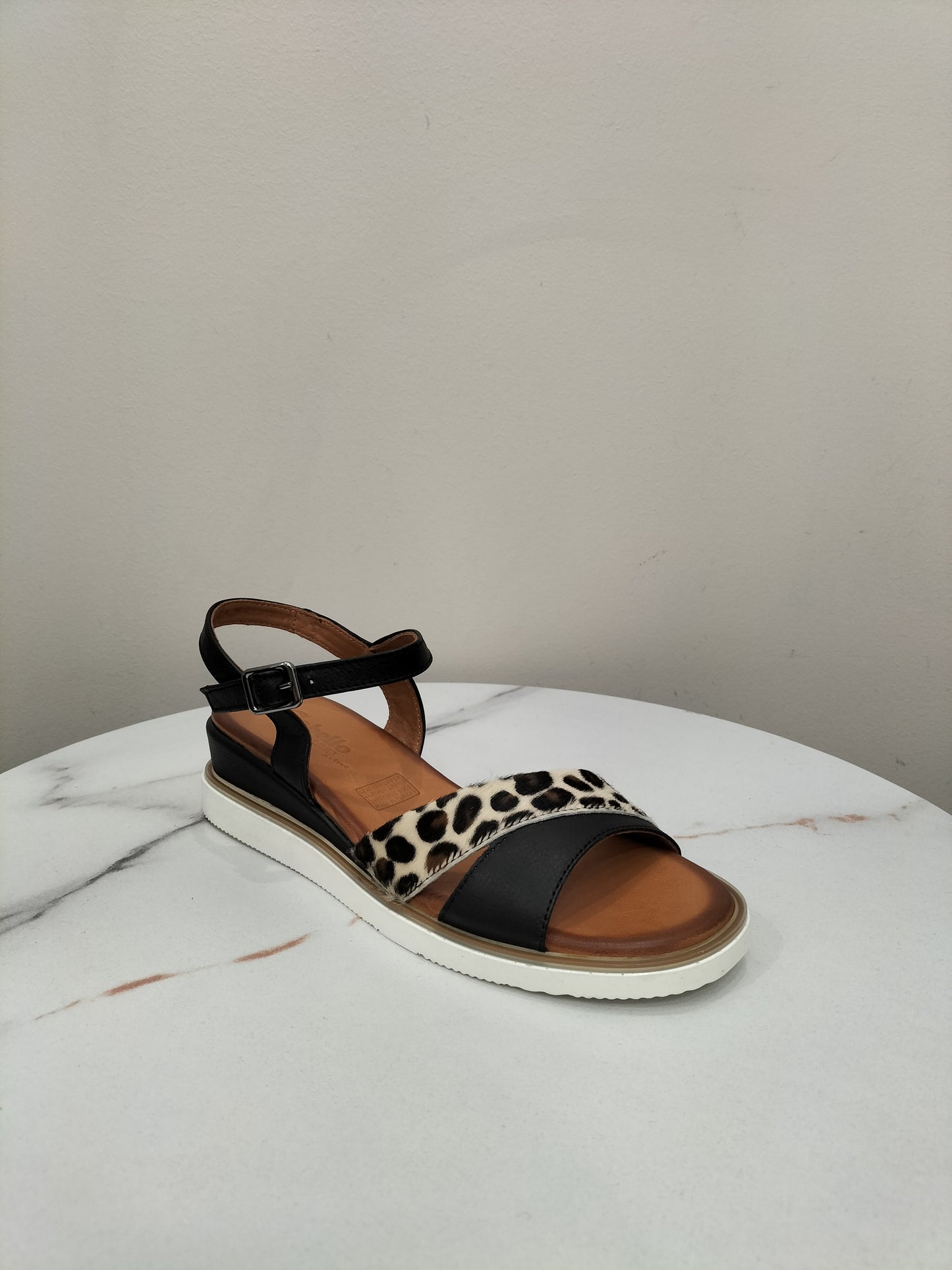 Eclipse Cabello Shoe