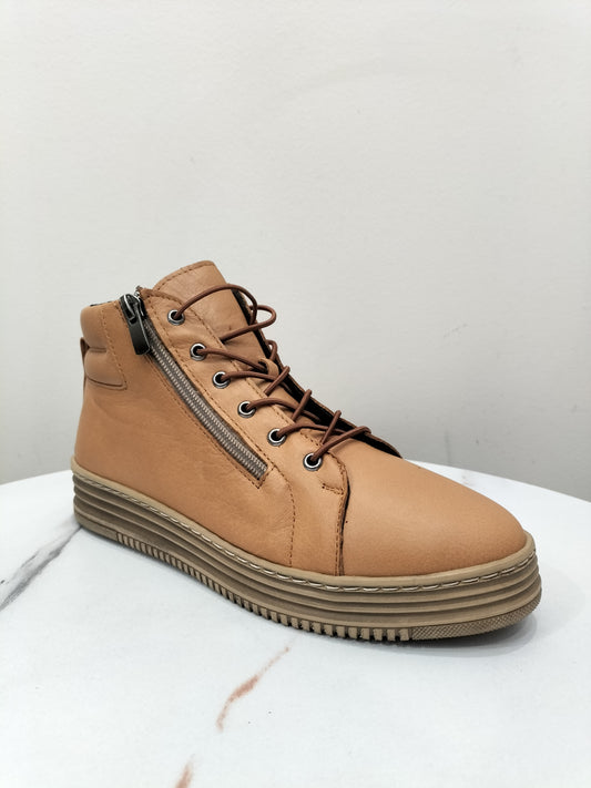 Celeste Cabello Boot