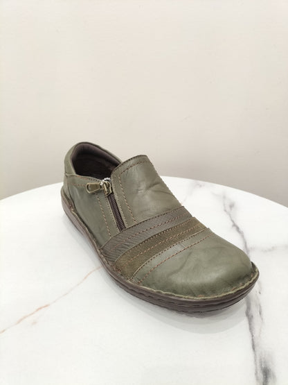 5849-27 Cabello Crinkle Shoe