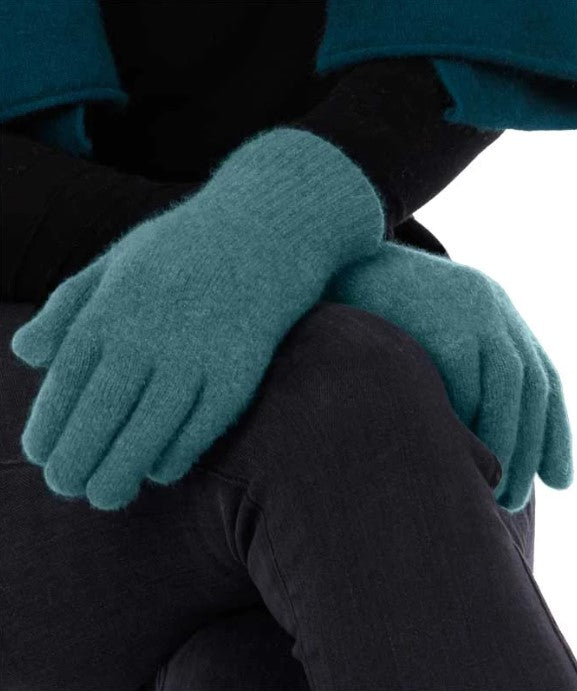 Plain Glove