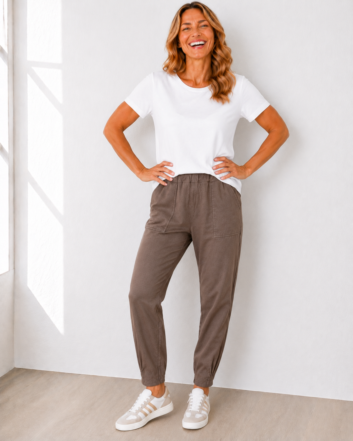 SUPREME TUCK PANT