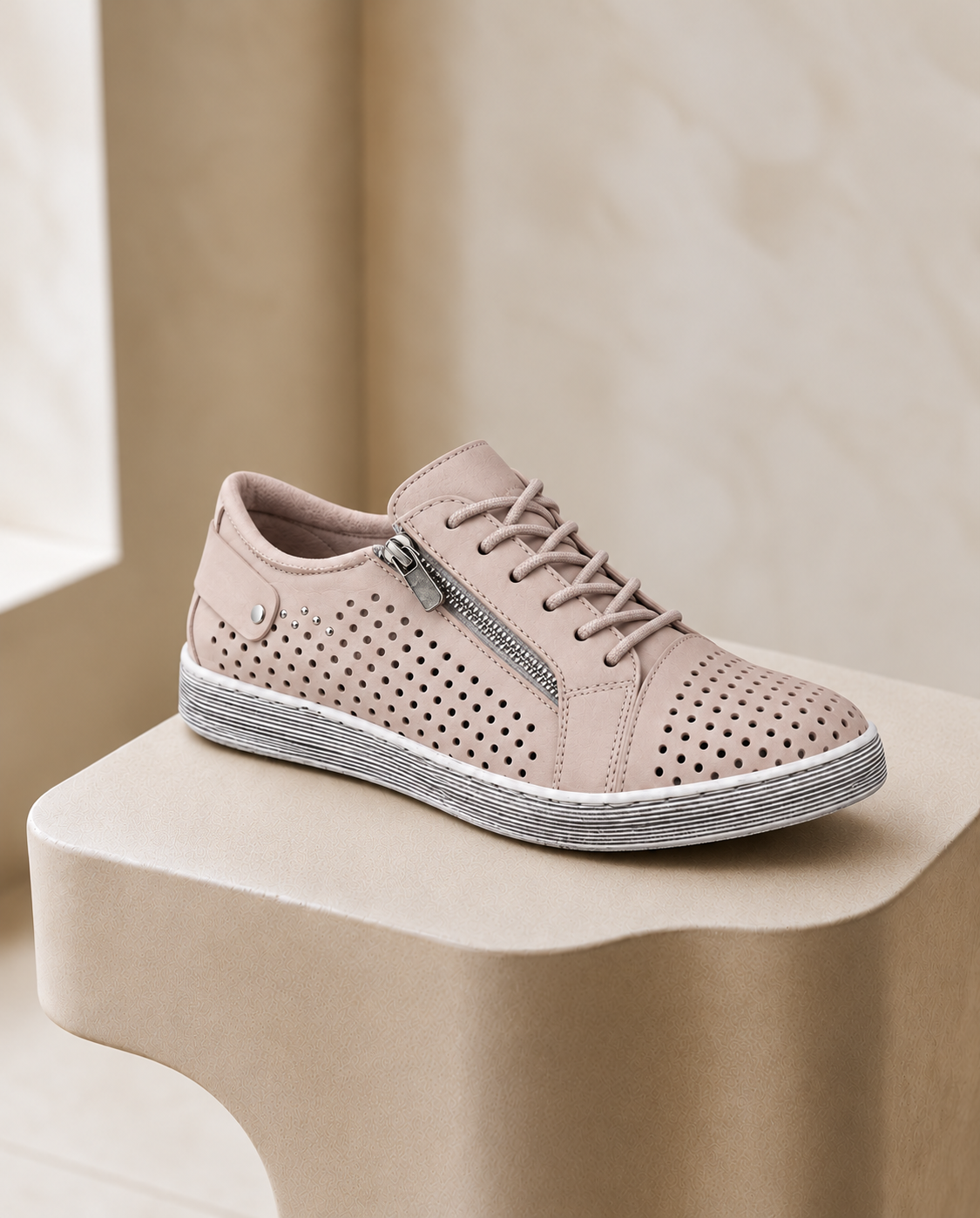 EG17 Cabello Shoe