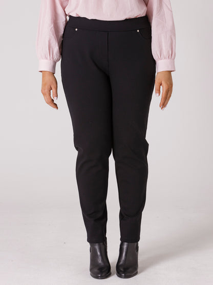 Pull- On Stretch Pant