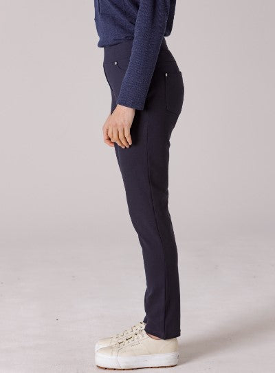 Pull- On Stretch Pant